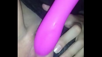 Safadinha se masturbando