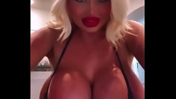 La puta bimbo de tu mamá es mi perrita ahora La puta bimbo de tu mamá es mi perrita ahora