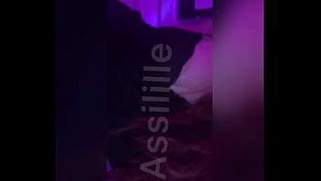 Ce qui est bien avec les body c’est que je les met avec un jean pour sortir Ce qui est bien avec les body c’est que je les met avec un jean pour sortir