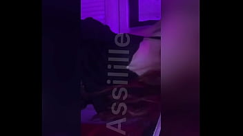 Ce qui est bien avec les body c’est que je les met avec un jean pour sortir