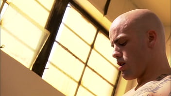 Big ass blonde alexis texxas gets a facial cumshot