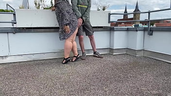 Holding on to a mature milf's ass while she makes me cum