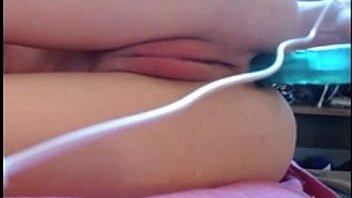 Sweetie plugs her butthole and hitachis pussy