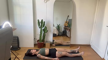 Tattoo beauty power yoga sculpt lean muscle