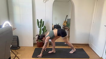 Tattoo beauty power yoga sculpt lean muscle