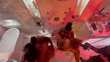 Sultry 5 girl shower orgy extravaganza