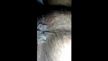 Preparando culito para coger