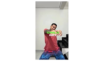 Cuzinho gostoso da novinha