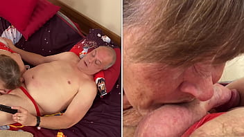 Old mature celebrates christmas in july by giving a great blowjob