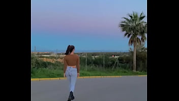 Culo grande en jeans