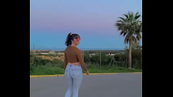 Culo grande en jeans