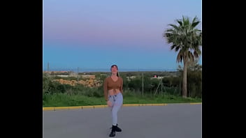 Culo grande en jeans