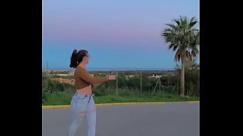 Culo grande en jeans