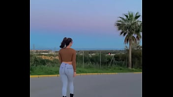 Culo grande en jeans