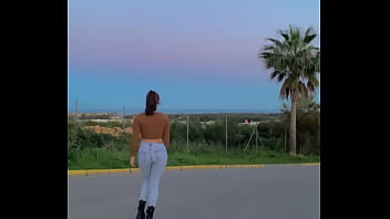 Culo grande en jeans