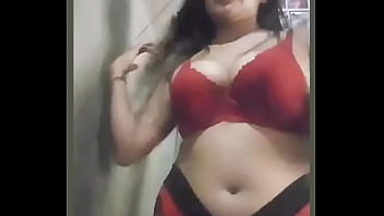 Esta morra por dinero te manda videos y fotos