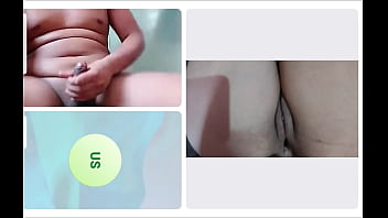 Fudendo o cu da casada na cam cliente gozando gostoso na web cam derramou muito