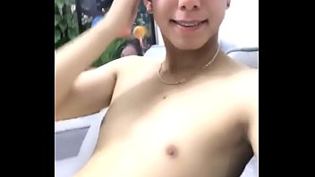 Quay Lại Những Chàng Trai Thủ Dâm thumbnail