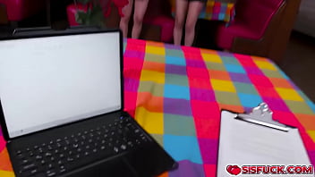 Jay pulls out his dick for stepsis