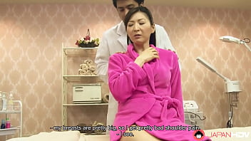 Asian Mature Milf Goes To A Massage Parlor thumbnail