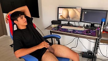 Convierto a mi inocente hermanastra en una puta