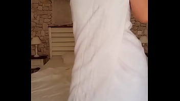 Sortie de douche voir la suite en prive