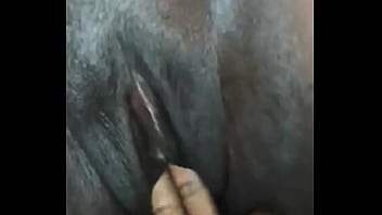 Je l’ai fais jouir avec mon doigtée