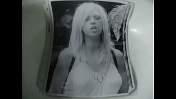 Pee on kate gosselin 2