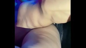 Casada se divertindo na rola de um negaooo