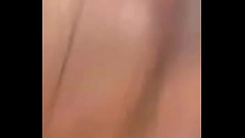 Latina experta chupandolo