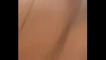 Latina experta chupandolo