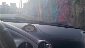 Casal amador transando gostoso no carro e na sala