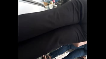 Culo En Centro Comercial Pelo Lizo thumbnail