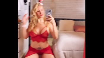 Petite vidéo sexy pour te souhaiter une très belle journée qu'