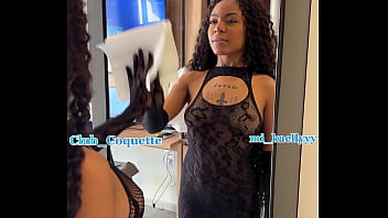 Her mirror must be so clean mi kaellyyy