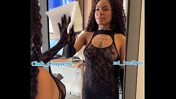 Her mirror must be so clean mi kaellyyy