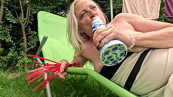 Mega dildo in my prolapse pussy