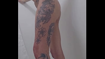 Une bonne douche emy angel