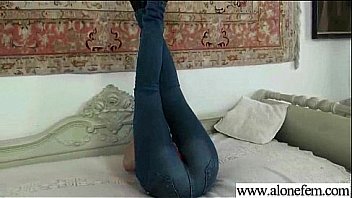 Amateur teen girl mastubating with toys vid 30