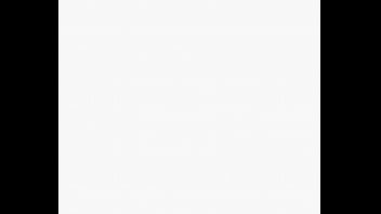 Putona mostrando os peitos na cam