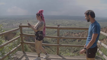 Me Follo A Una Influencer Frente Al Mirador thumbnail