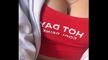 Amor puedes masturbarte viendo mis senos