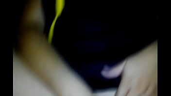 Mi esposa se toca mientras la cojo