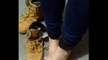 Perfect Feet thumbnail