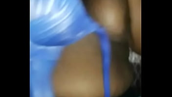 Esposa de grandes tetas