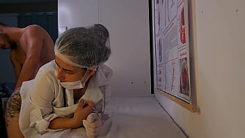 Ereção durante consulta com a enfermeira