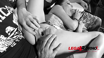 Sex club whore inga devil dap'ed in stripclub sz1451