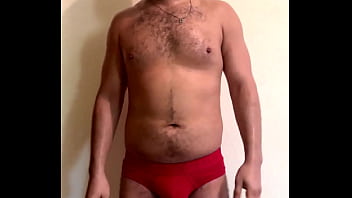 Para los que son nuevos bienvenidos aquí podrán encontrarme a mí luchando cogiendo fumando dominando o alguna com