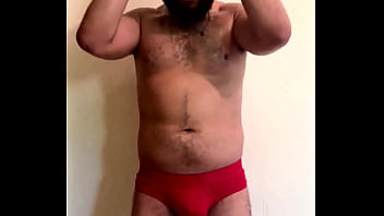 Para los que son nuevos bienvenidos aquí podrán encontrarme a mí luchando cogiendo fumando dominando o alguna com