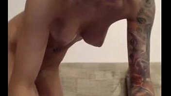 Hot teenage babe fuck herself on webcam